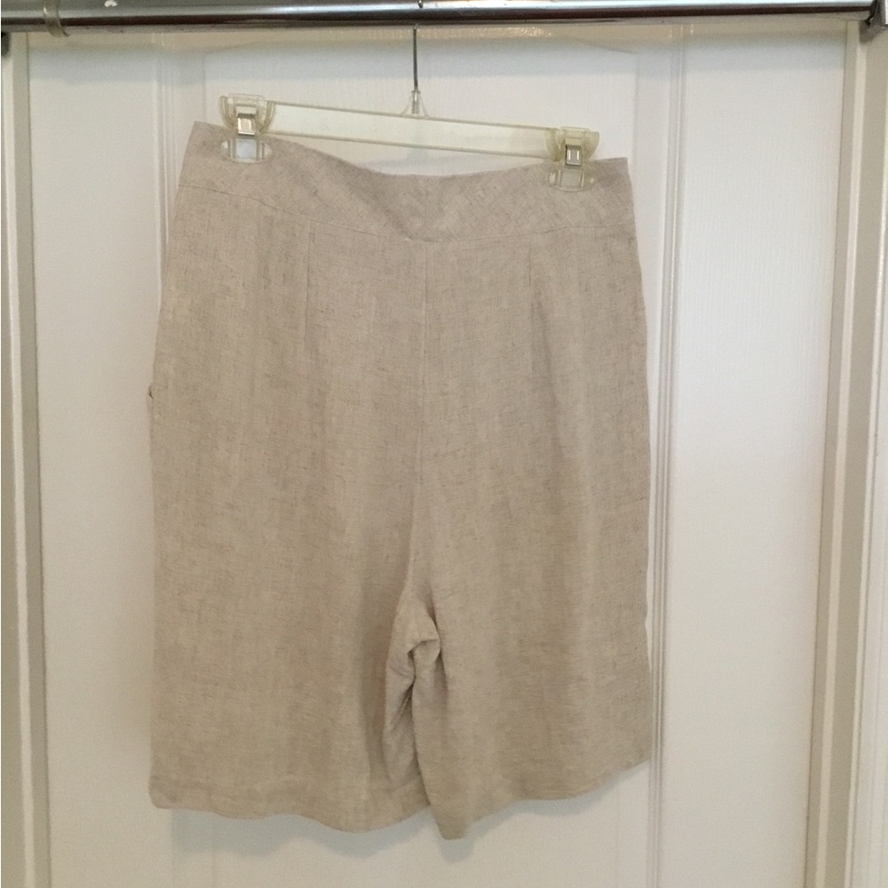 Khaki linen shorts with pockets - Med